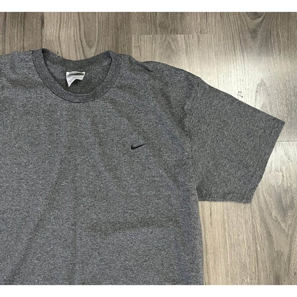 Vintage Nike T Shirt Y2k 90s Silver Tag Mens XL Gray Chest Swoosh